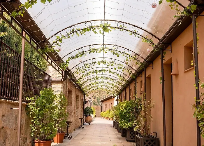 Hotel Cigarral De Caravantes 3*