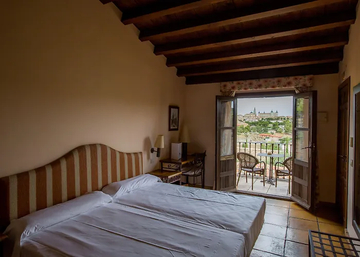 Cigarral De Caravantes Otel 3*