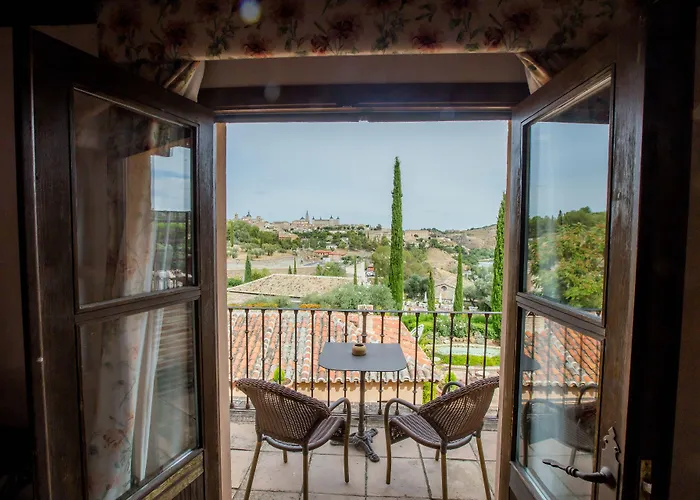 Hotel Cigarral De Caravantes 3*